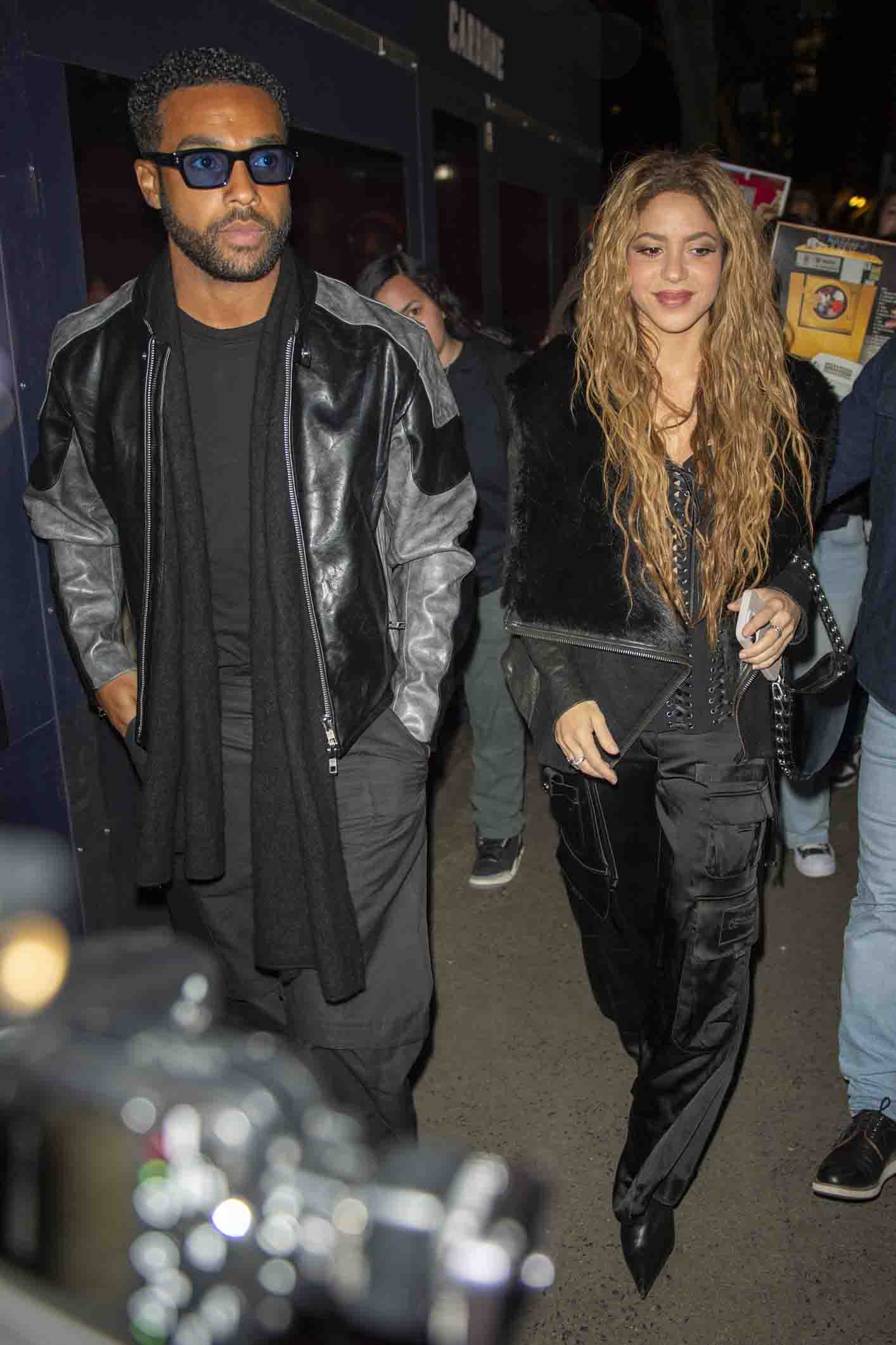 Shakira und Lucien gehen in New York City zum Abendessen und in einen Club, nachdem sie den Times Square geschlossen hat