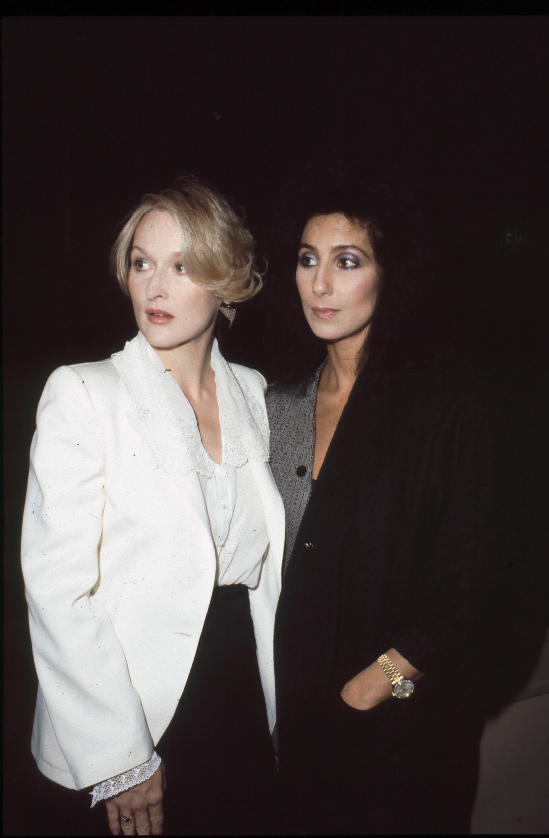 Ihre Outfits ähnelten auffallend denen, die sie 1983 gemeinsam zur Premiere ihres Films „Silkwood“ trugen