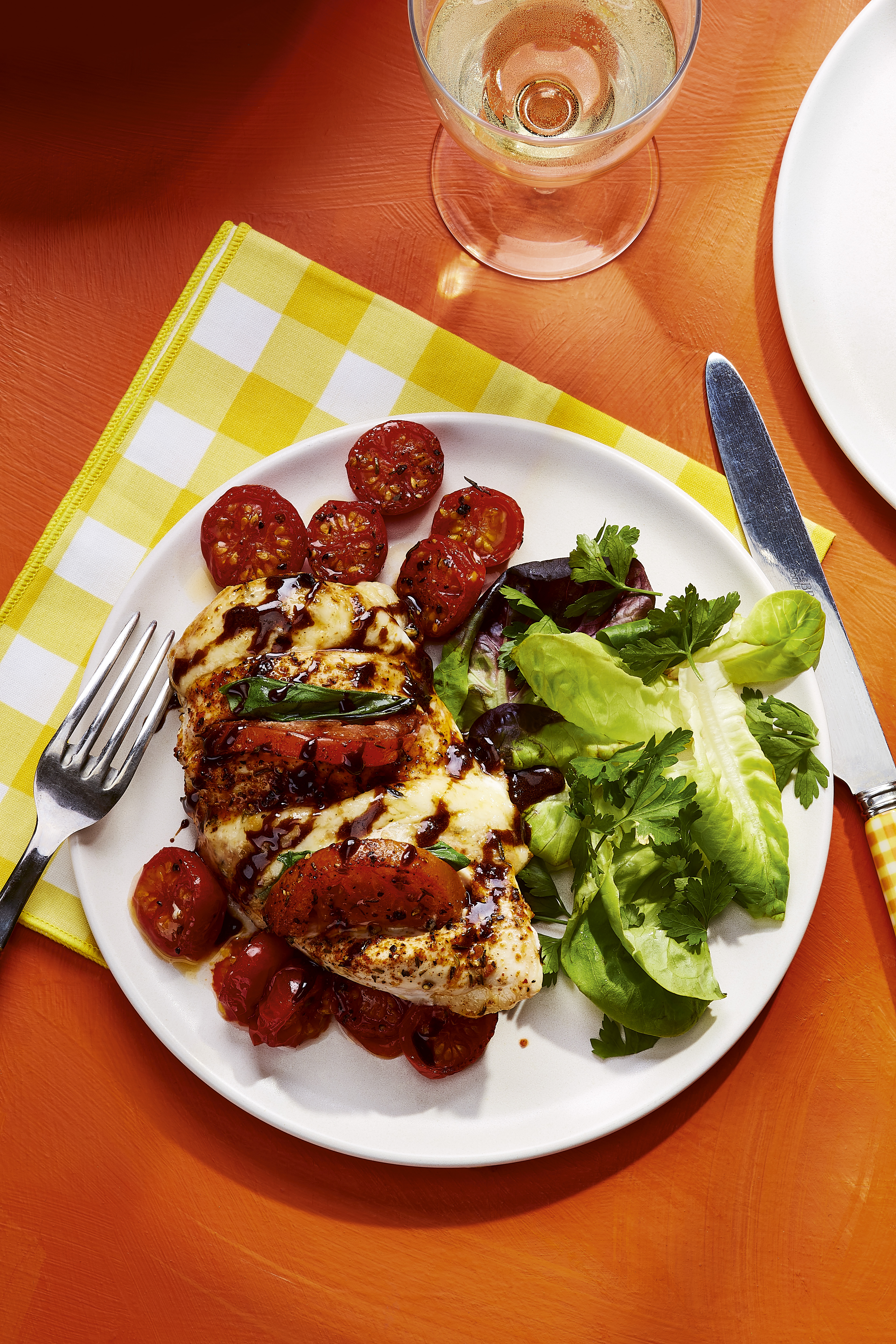 Genießen Sie einen Vorgeschmack auf Italien mit diesem Hühnchen-Gewinner-Dinner