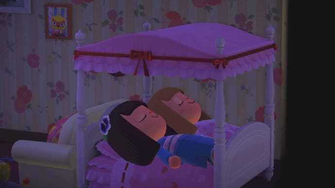 Schlafenszeit in Animal Crossing – zwei Spieler schlafen in einem Himmelbett