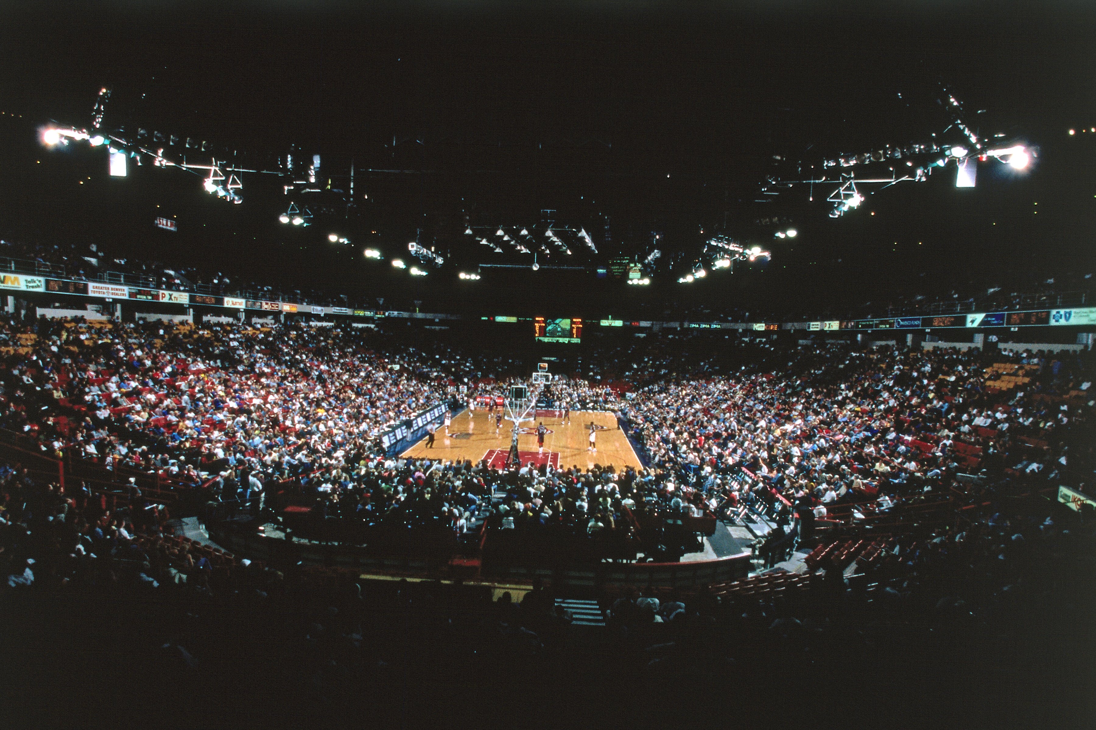 In der Arena fanden zahlreiche Sportarten statt – darunter auch die NBA