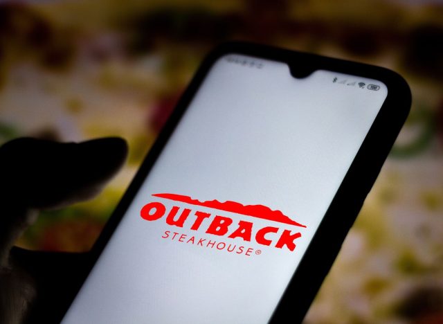 Outback Steakhouse-Logo auf dem Telefon