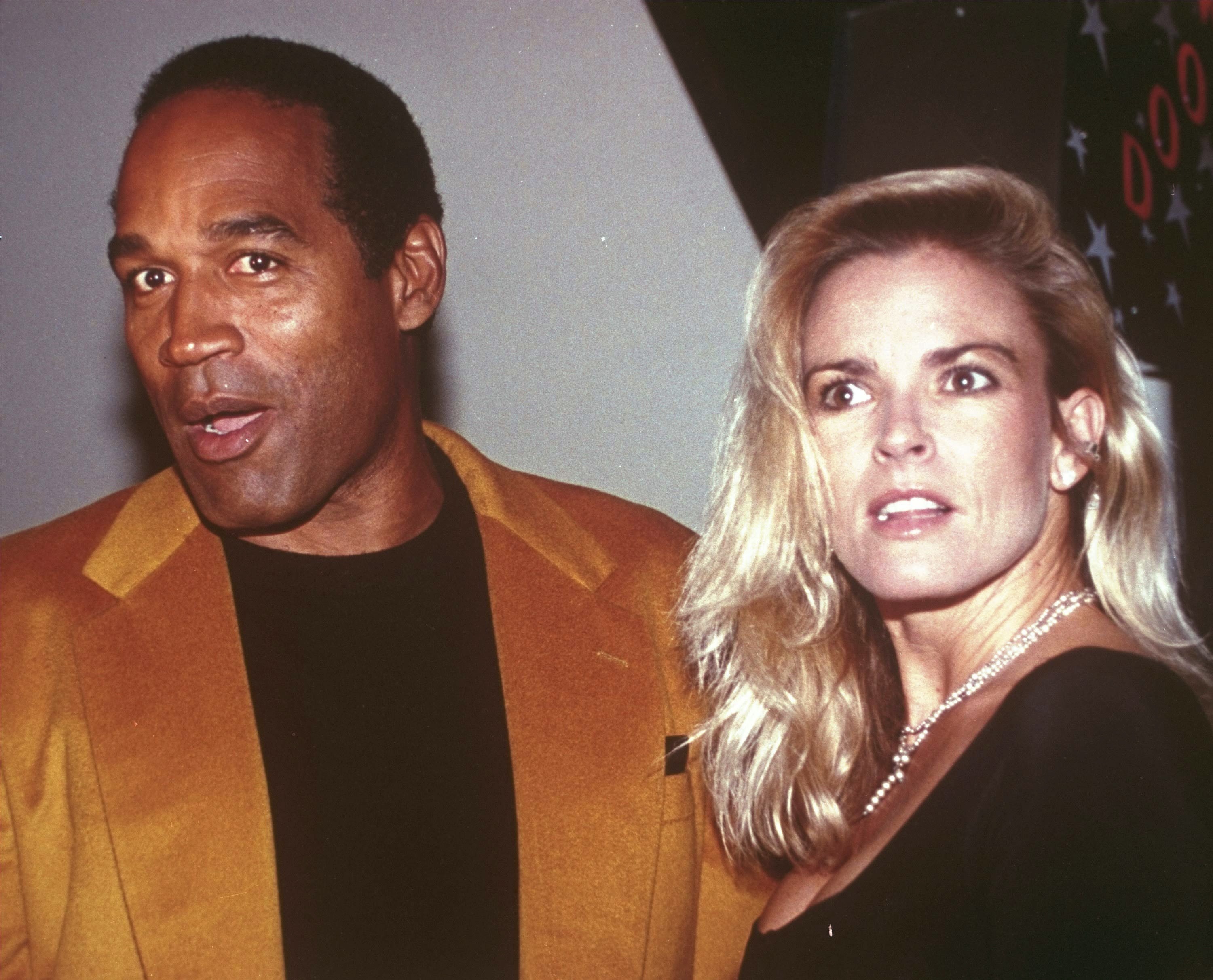 OJ Simpson und seine Frau Nicole Brown Simpson im Jahr 1993