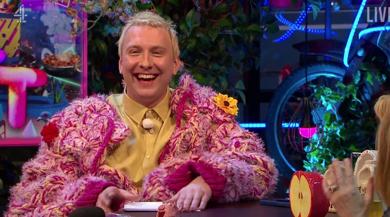 Der beliebte Komiker, 35, ist mit seiner brandneuen Channel 4-Serie Late Night Lycett wieder auf Sendung
