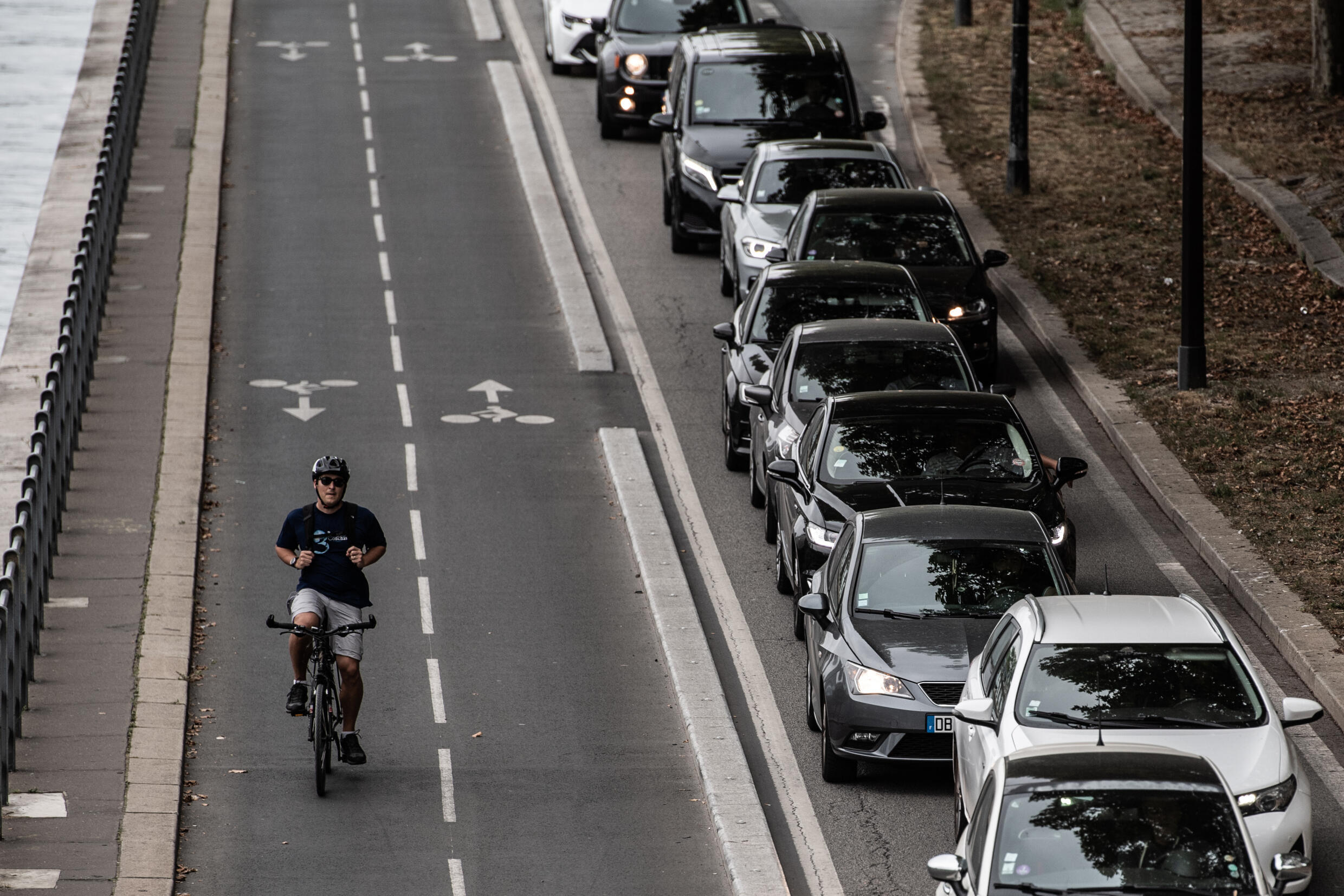 Radfahren, nicht Autofahren, wird in Paris gefördert.