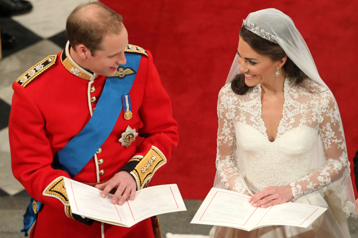Prinz William und Prinzessin Kate lächeln