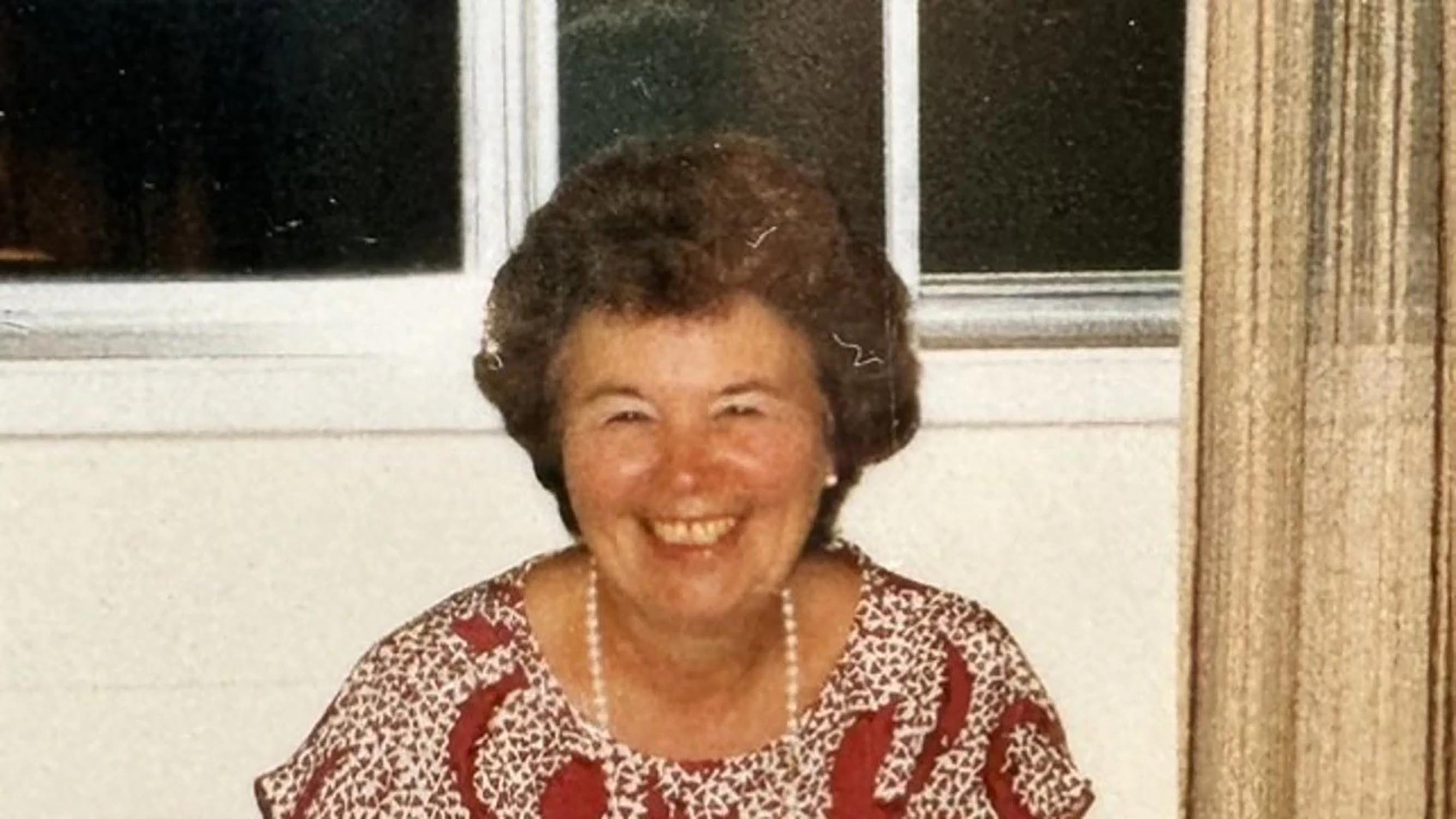 Jean Morley, 92, wurde im Juli 2023 von ihrem Mann mit einem Kissen erstickt