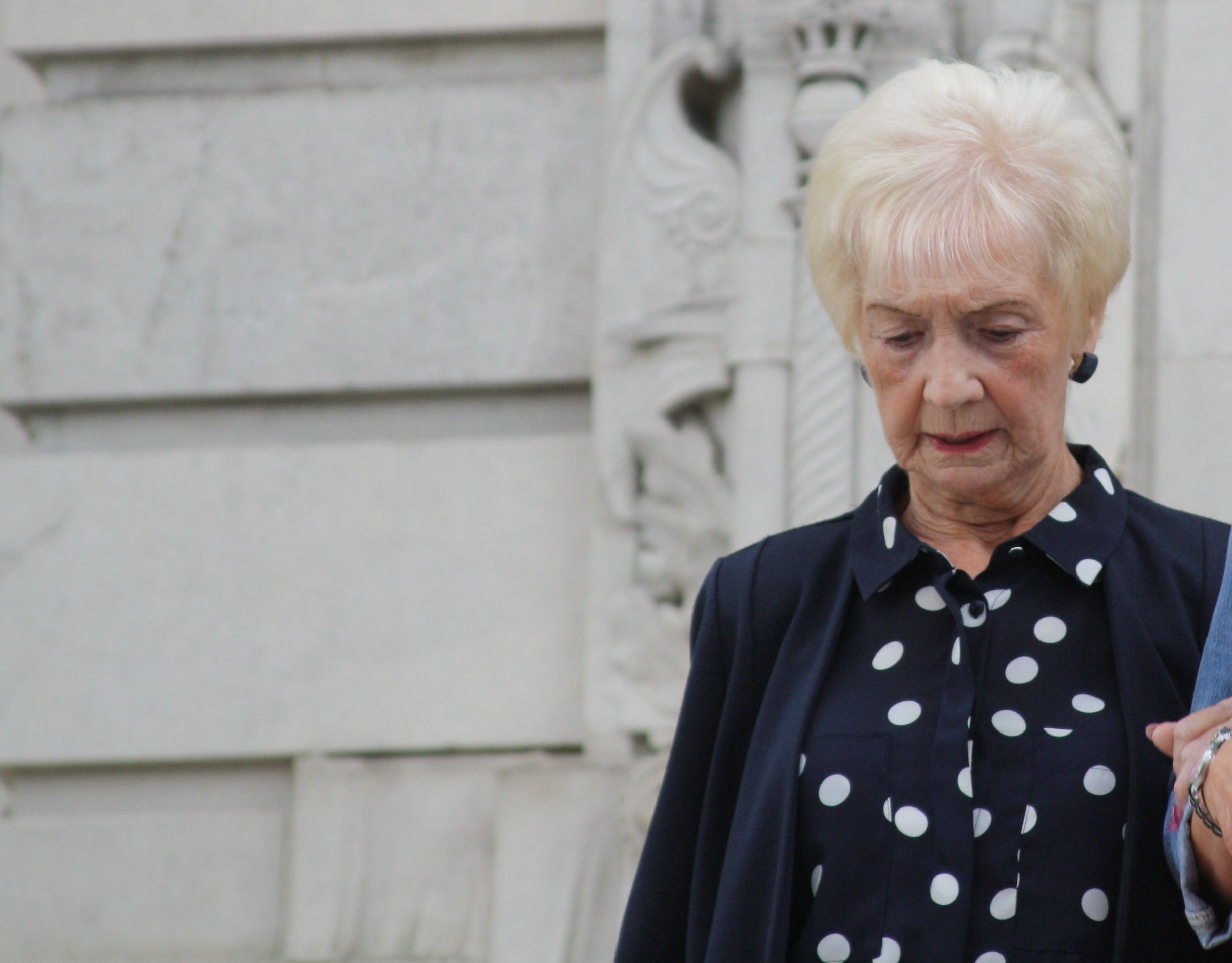 Der 83-Jährige verlässt das Cardiff Crown Court