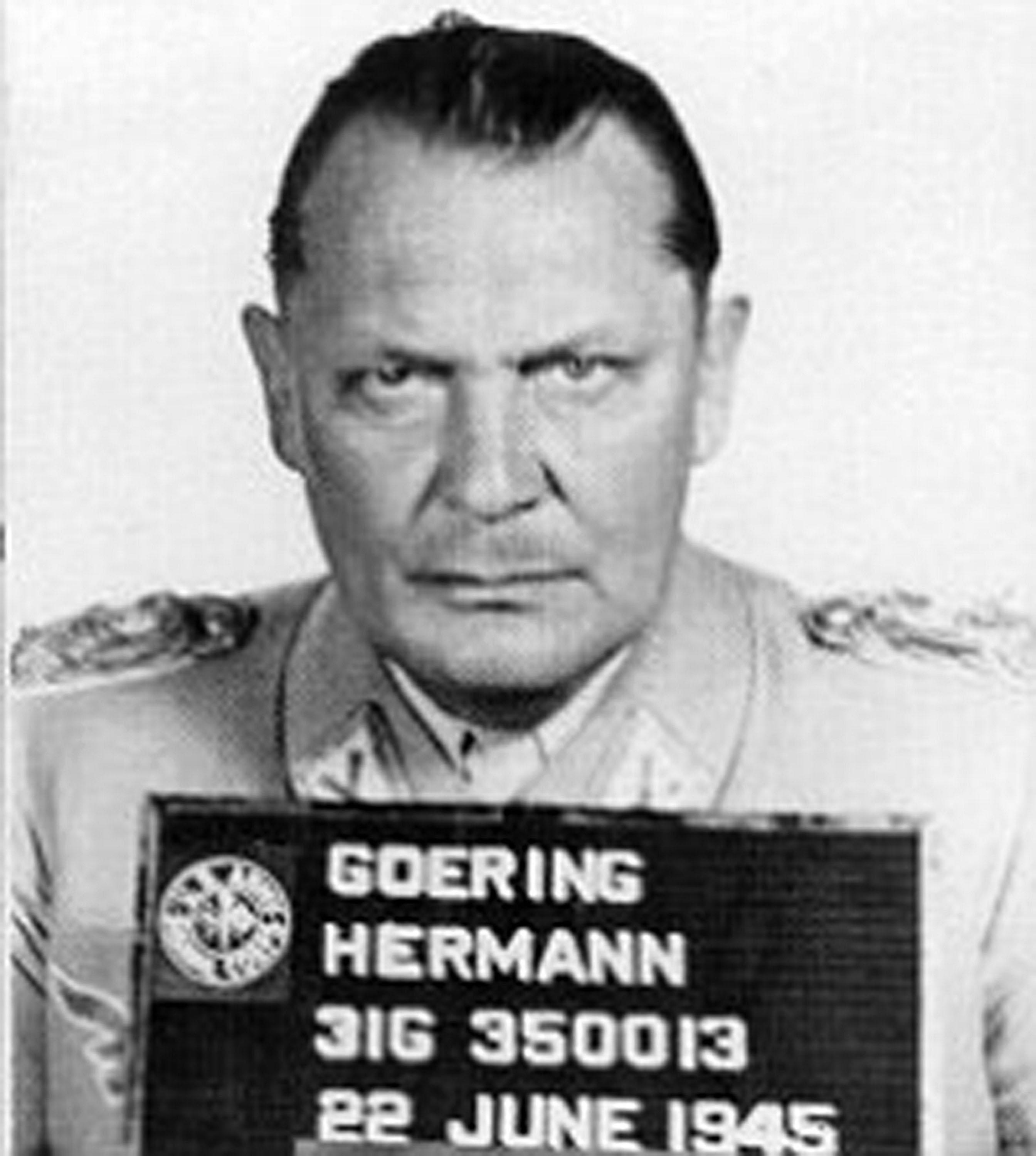 Fahndungsfoto des führenden Nazis Hermann Göring, der im Mai 1945 von den Alliierten verhaftet wurde